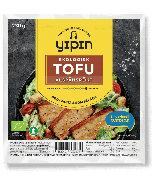 Bilden visar förpackningen till 230 g Yipin alspånsrökt tofu ekologisk.