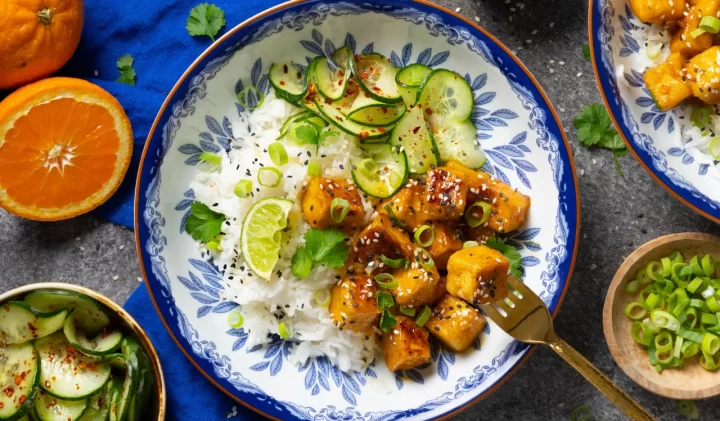 Recept på Orange tofu med ris syns i bild