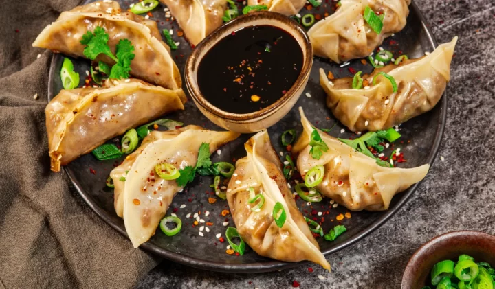 Veganska dumplings med marinerad tofu